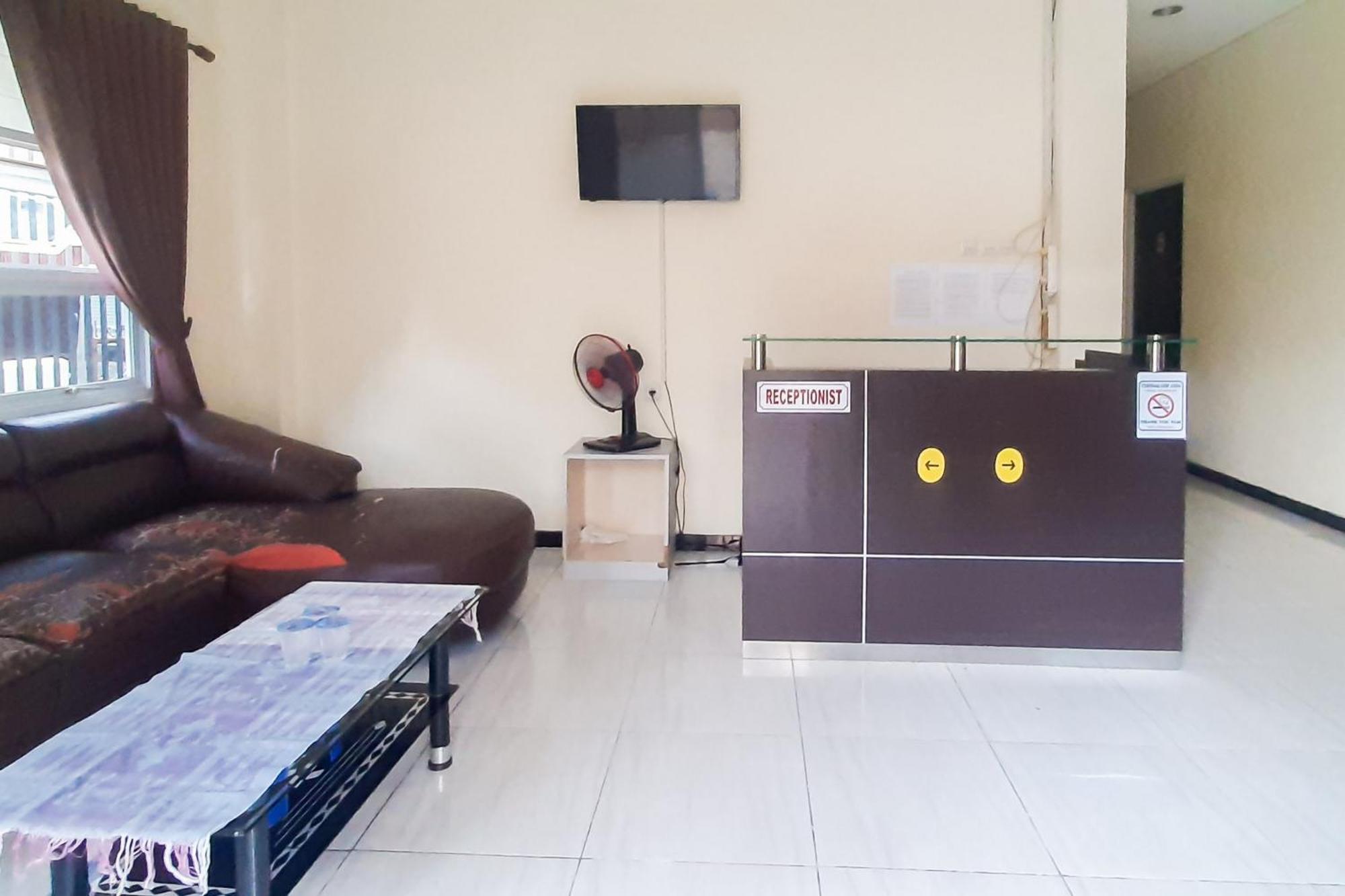 Reddoorz Syariah Near Transmart Mall Палембанг Екстериор снимка
